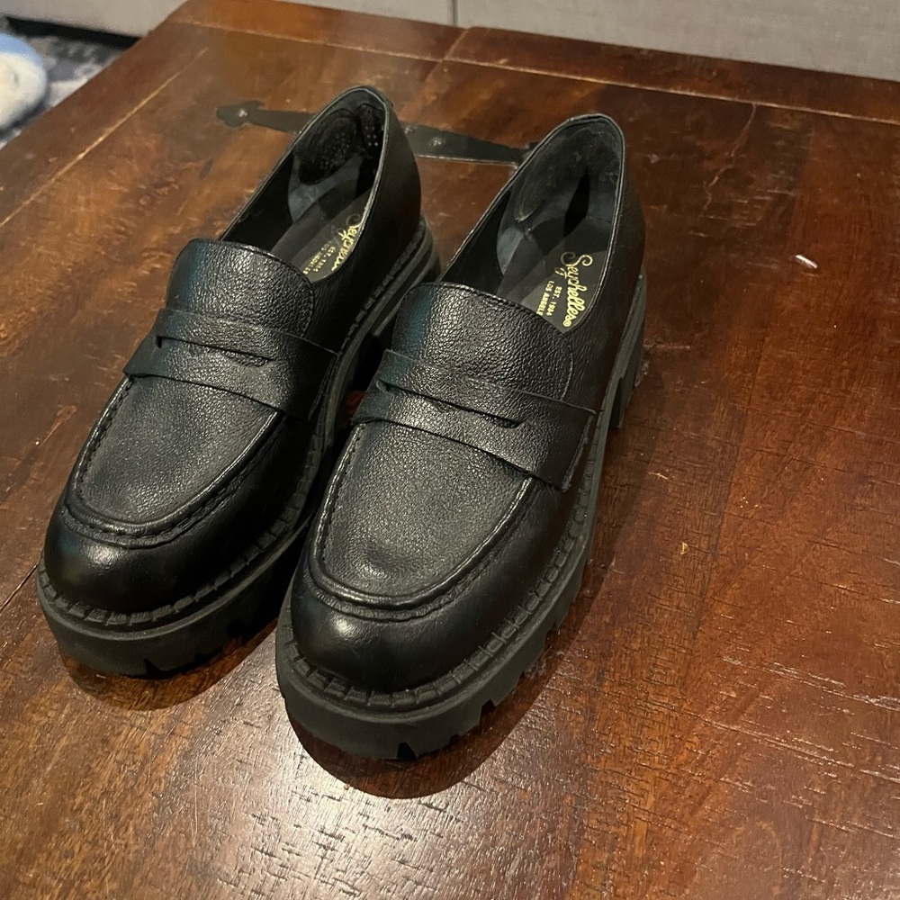 Seychelles Meridian Loafer in Black Leather